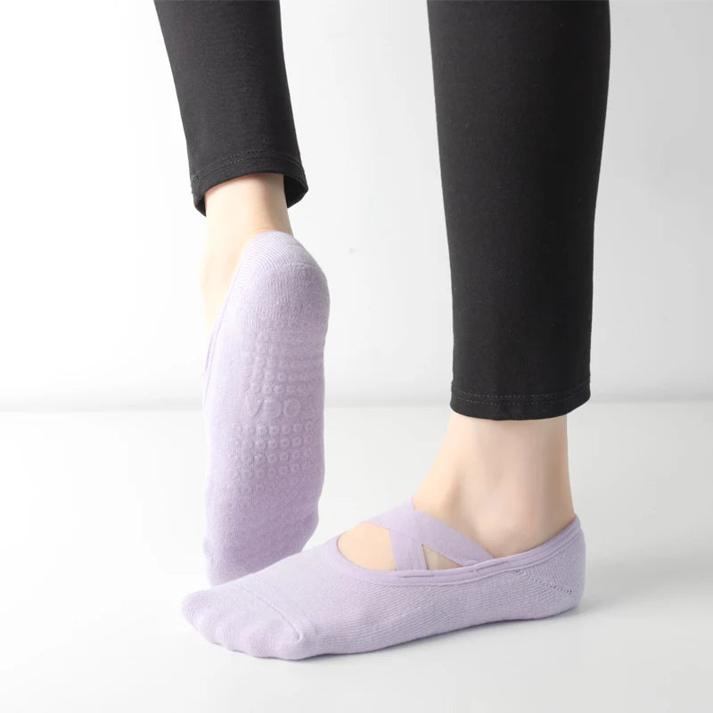 Women's Breathable Yoga Socks with Non-Slip Silicone Bands - Ideal for Pilates, Ballet Dance, Fitness, & Workout. Cotton Style.