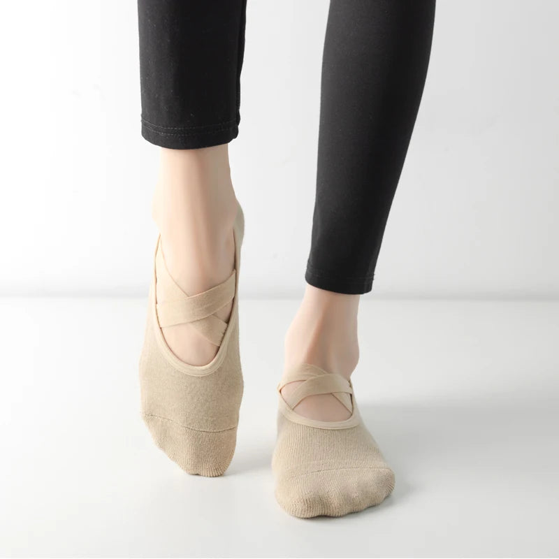 Women's Breathable Yoga Socks with Non-Slip Silicone Bands - Ideal for Pilates, Ballet Dance, Fitness, & Workout. Cotton Style.